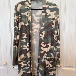Zenana Outfitters Green and Brown Camo Long Cardigan